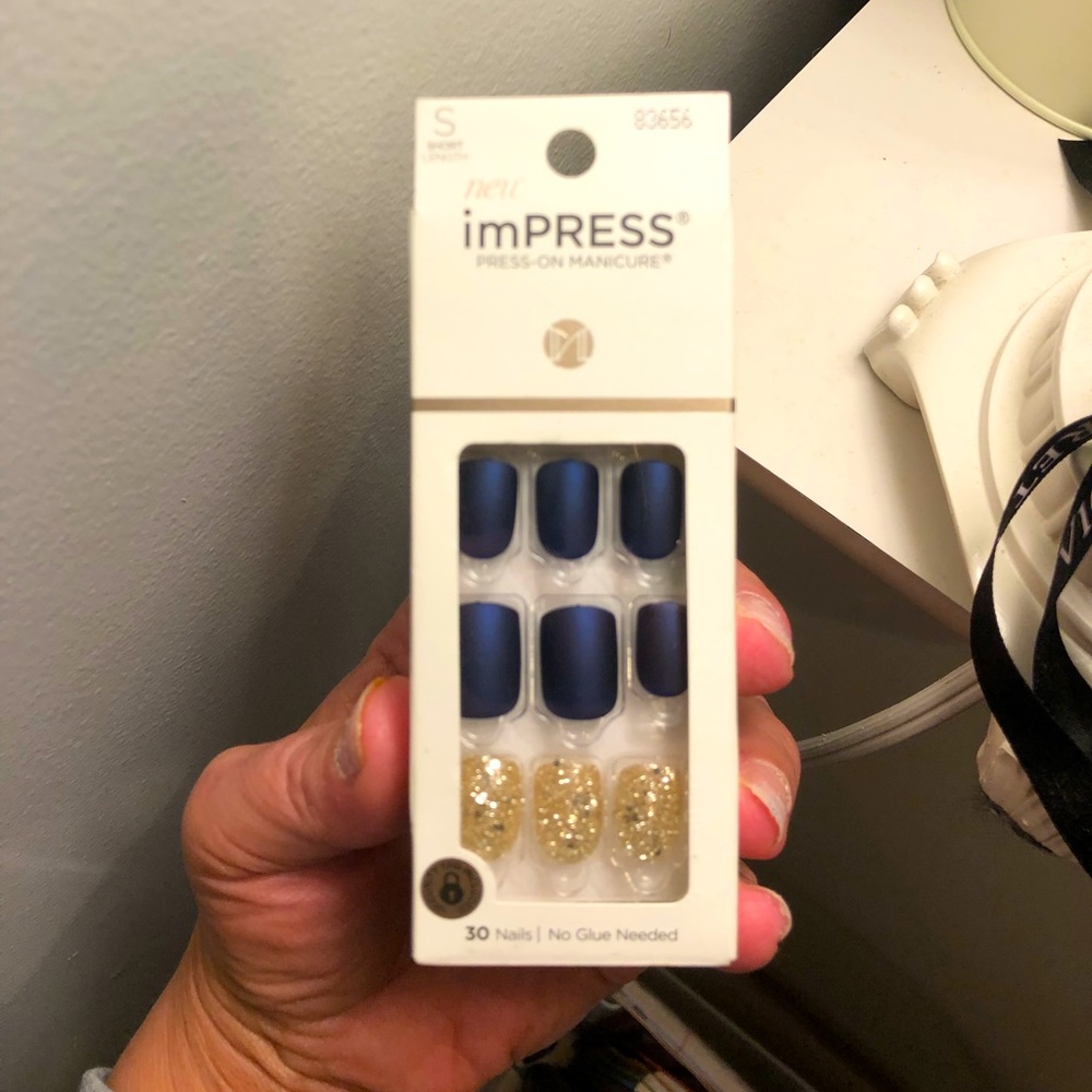 imPRESS NAILS